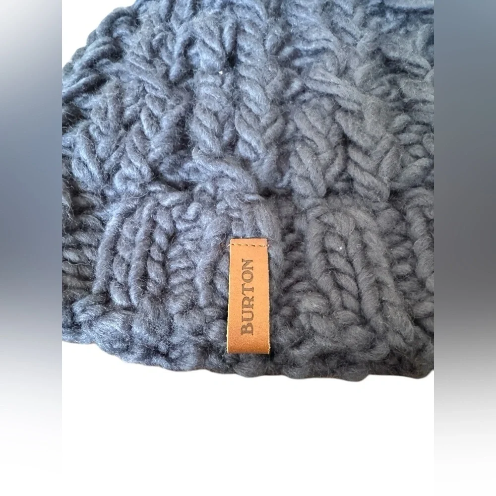 Burton Women’s Kismet handknit beanie Blue